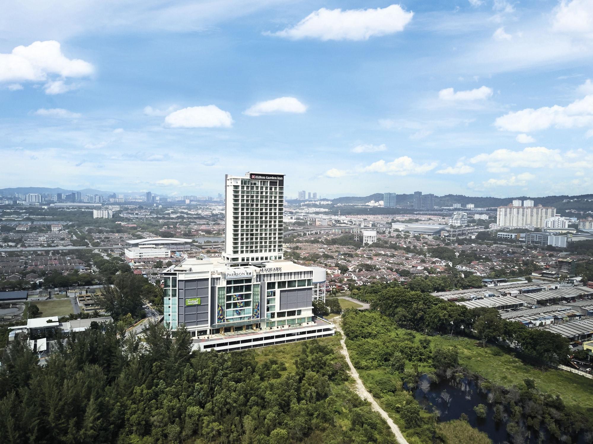 Hilton Garden Inn Puchong Exterior photo